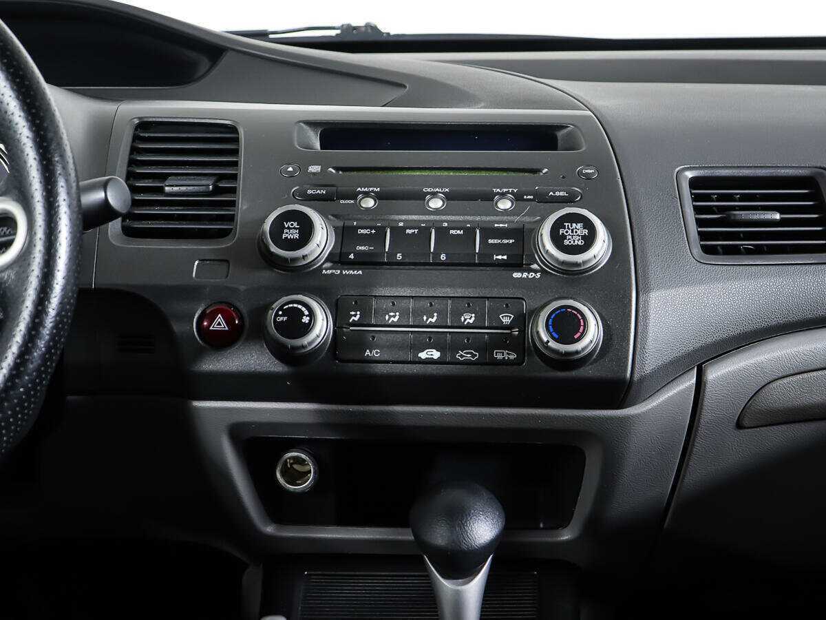 Honda Civic с пробегом — 2008 год. Фото: #11