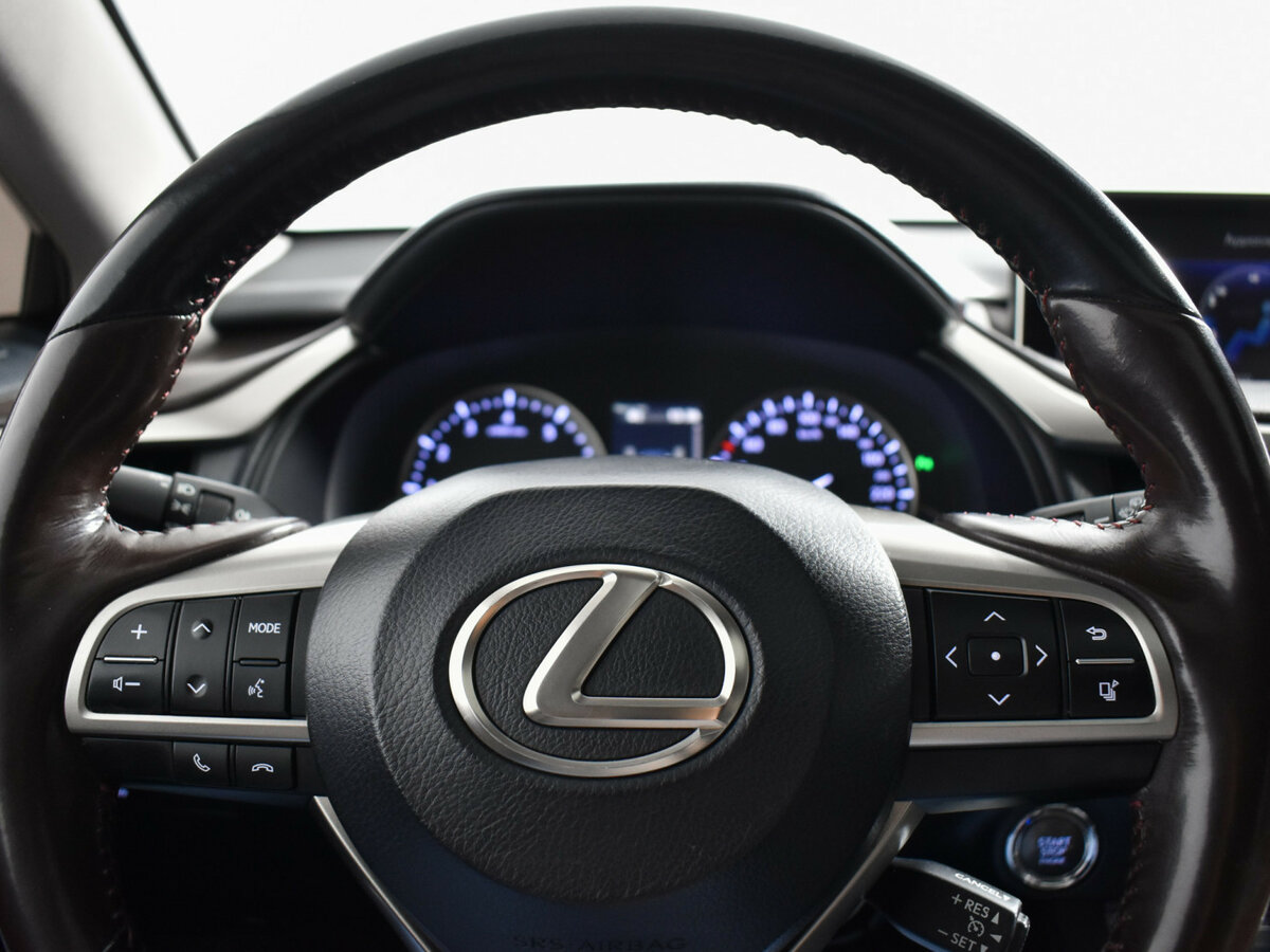 Lexus RX с пробегом — 2017 год. Фото: #13