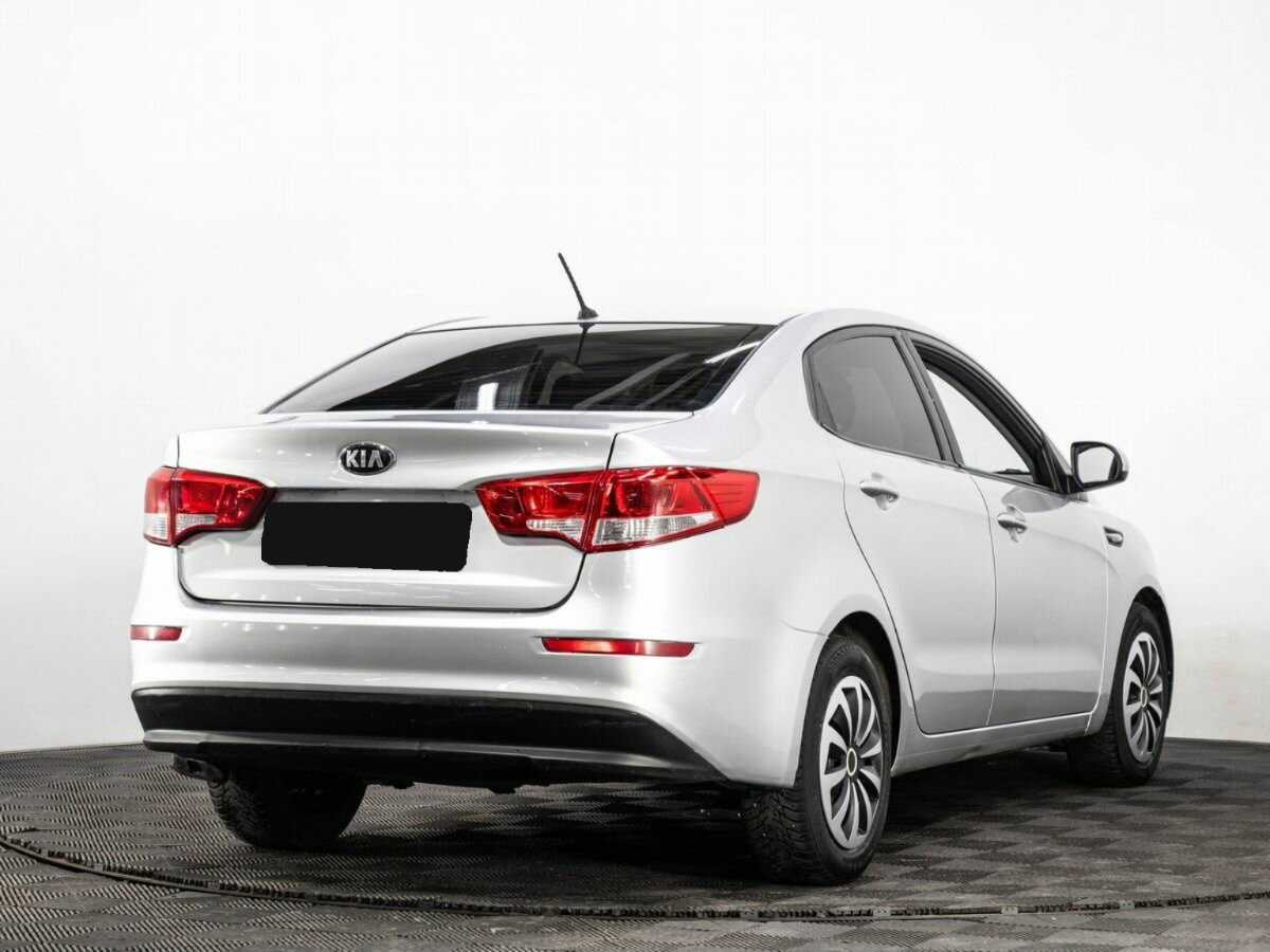 Kia Rio с пробегом — 2015 год. Фото: #3