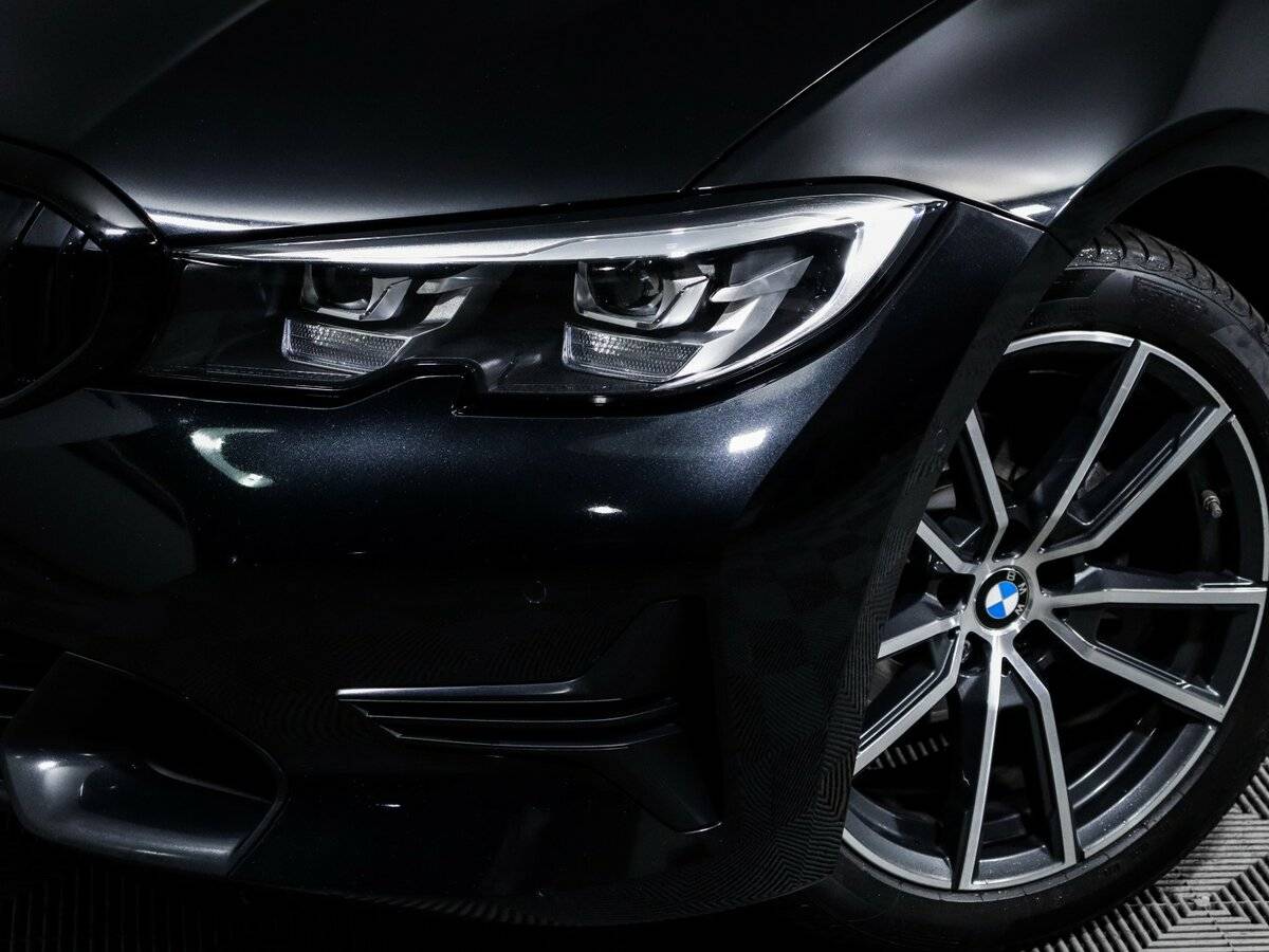 BMW 3 серии с пробегом — 2021 год. Фото: #12