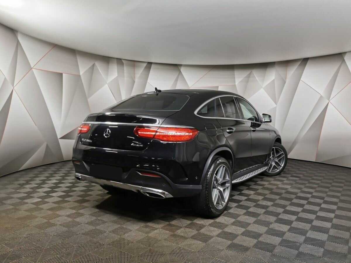 Mercedes-Benz GLE Coupe с пробегом — 2018 год. Фото: #1