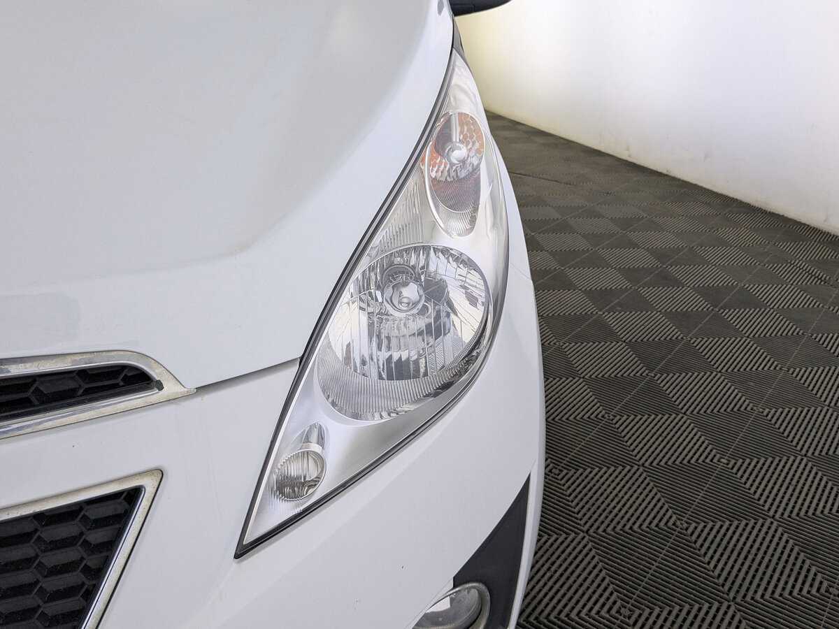 Chevrolet Spark с пробегом — 2011 год. Фото: #10