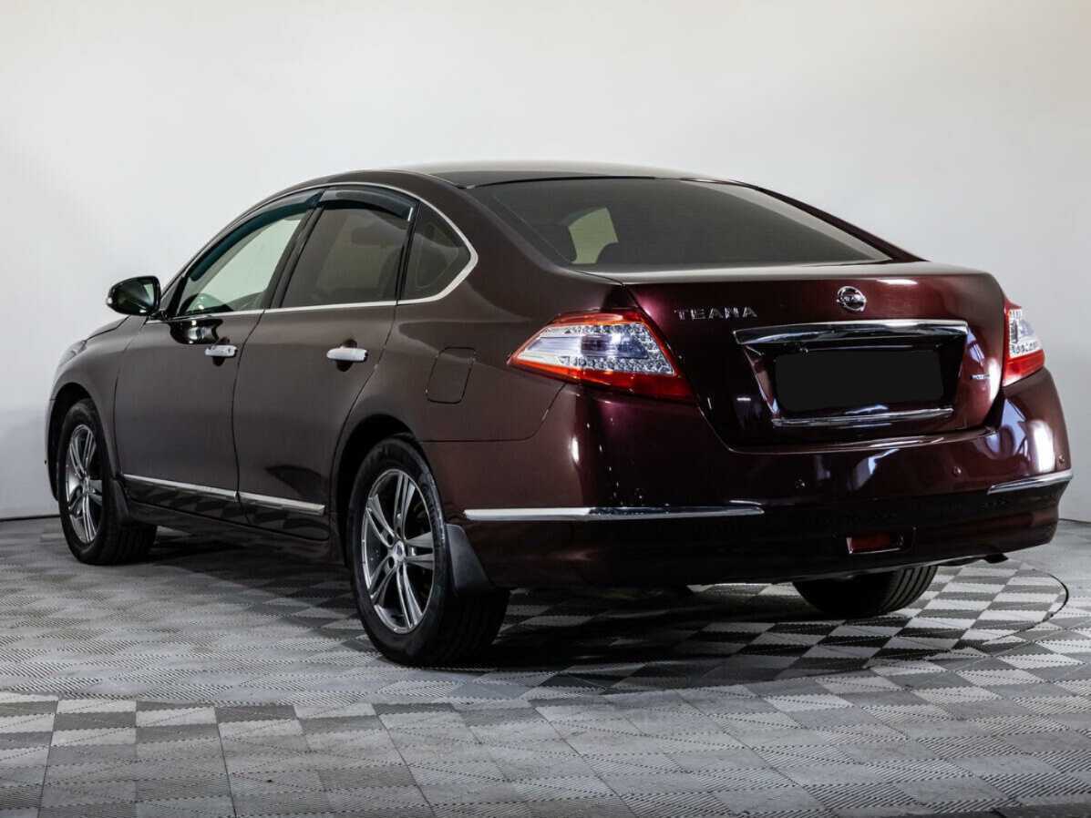 Nissan Teana с пробегом — 2011 год. Фото: #5