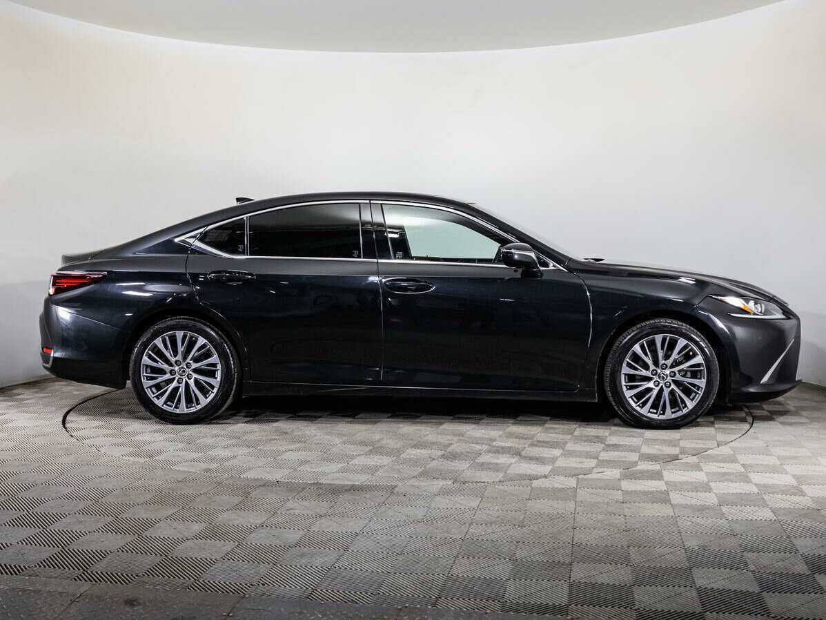 Lexus ES с пробегом — 2019 год. Фото: #3