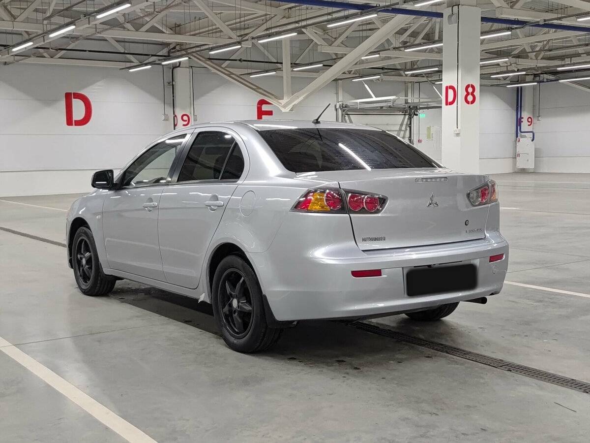 Mitsubishi Lancer с пробегом — 2011 год. Фото: #6