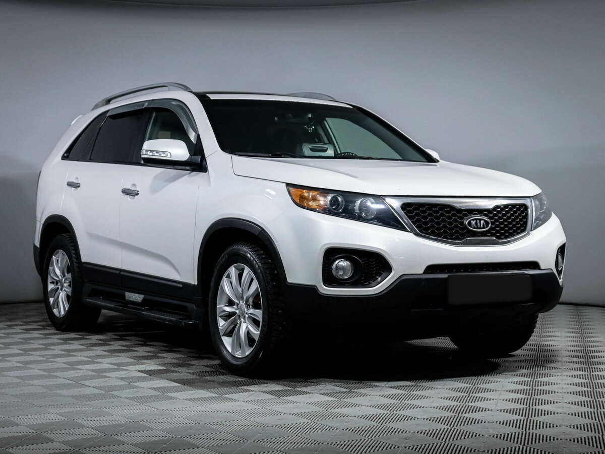 Kia Sorento с пробегом — 2011 год. Фото: #2