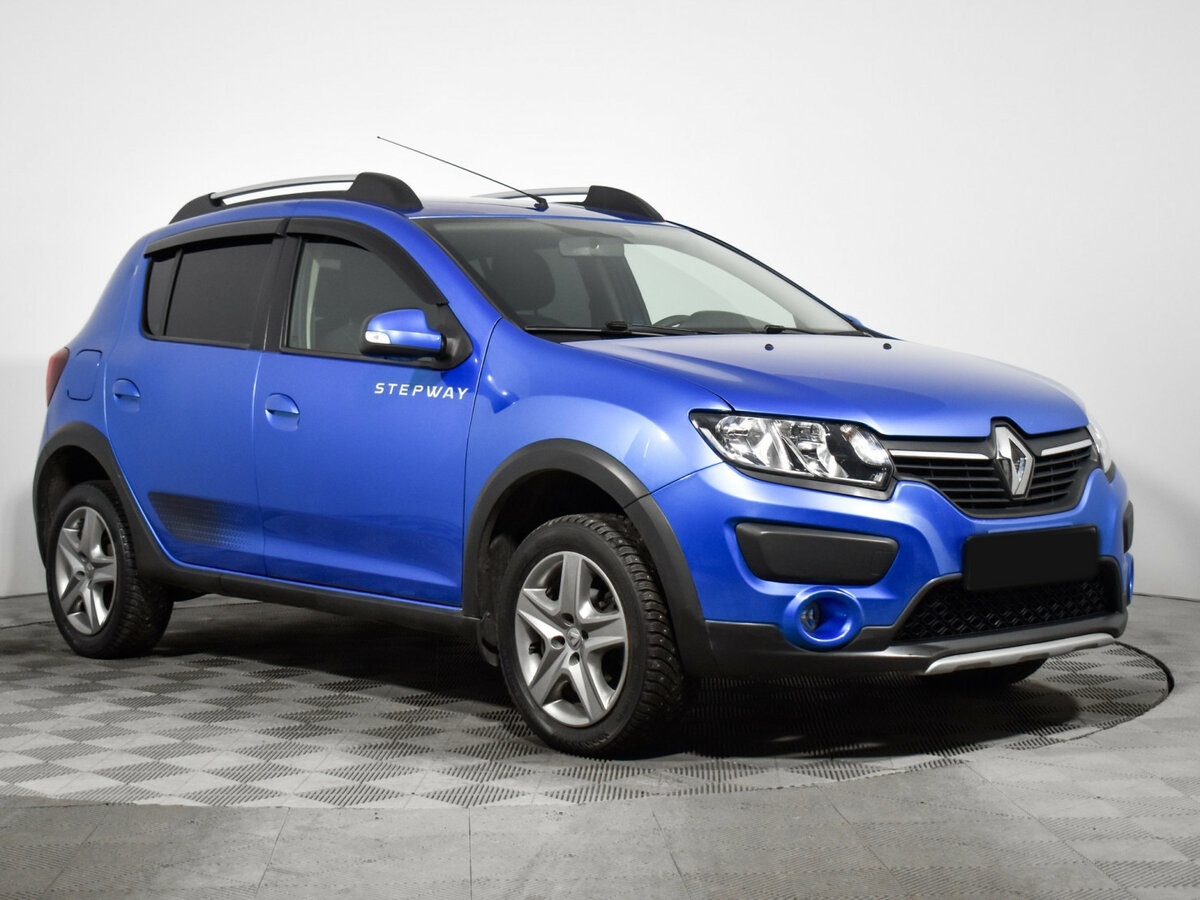 Renault Sandero с пробегом — 2018 год. Фото: #2
