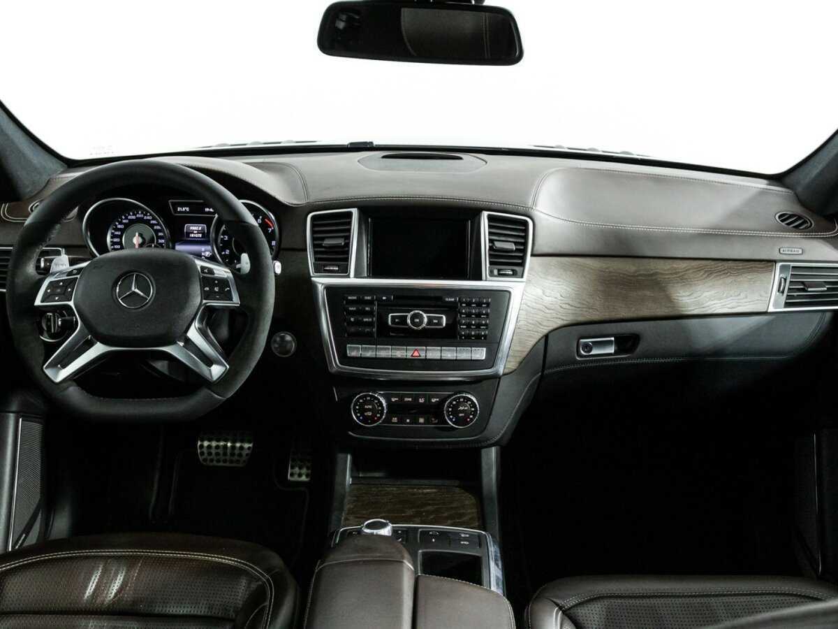 Mercedes-Benz GL-Класс AMG с пробегом — 2013 год. Фото: #10