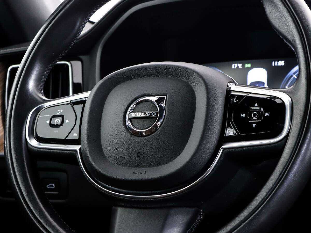Volvo XC60 с пробегом — 2021 год. Фото: #11