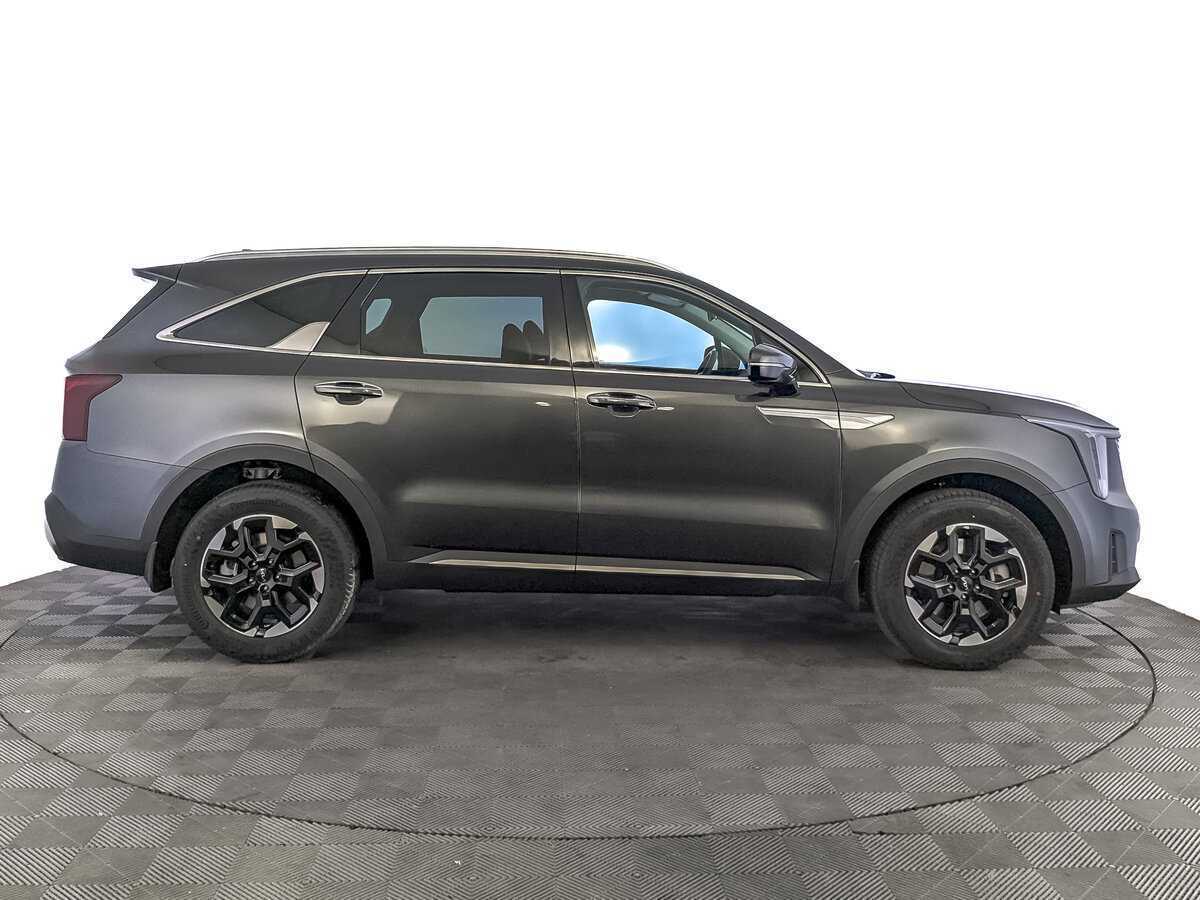 Kia Sorento с пробегом — 2024 год. Фото: #3