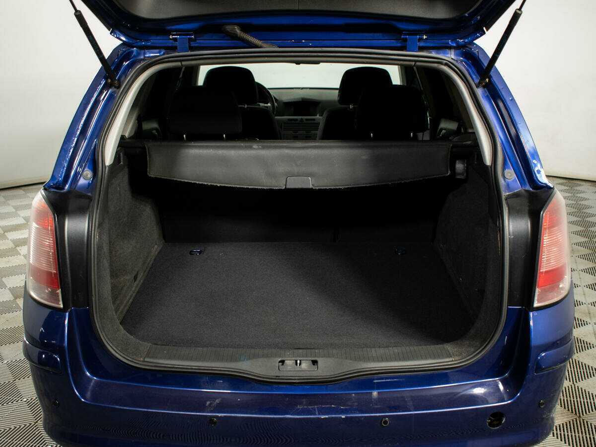 Opel Astra с пробегом — 2010 год. Фото: #13