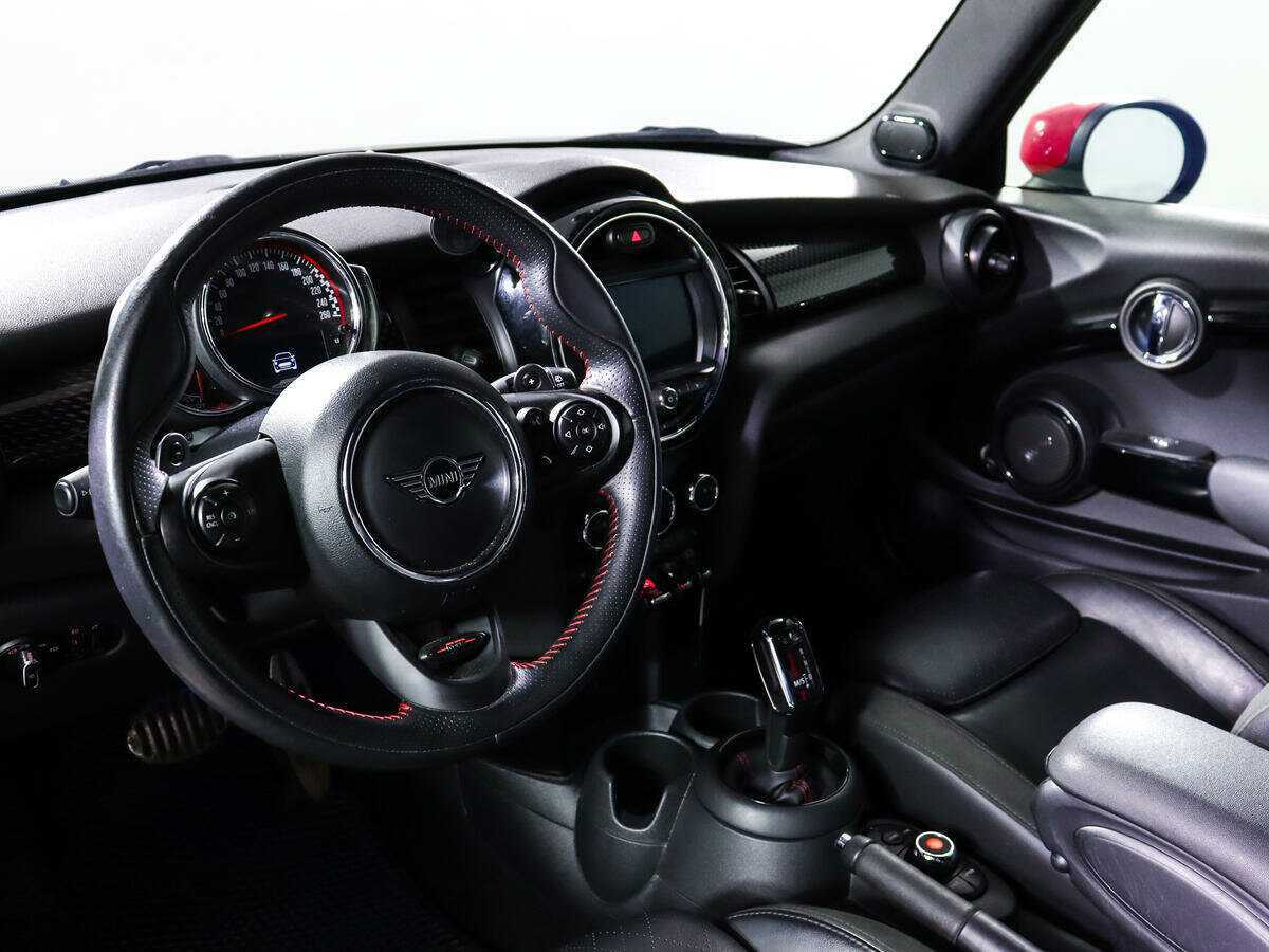 Mini Hatch с пробегом — 2019 год. Фото: #11