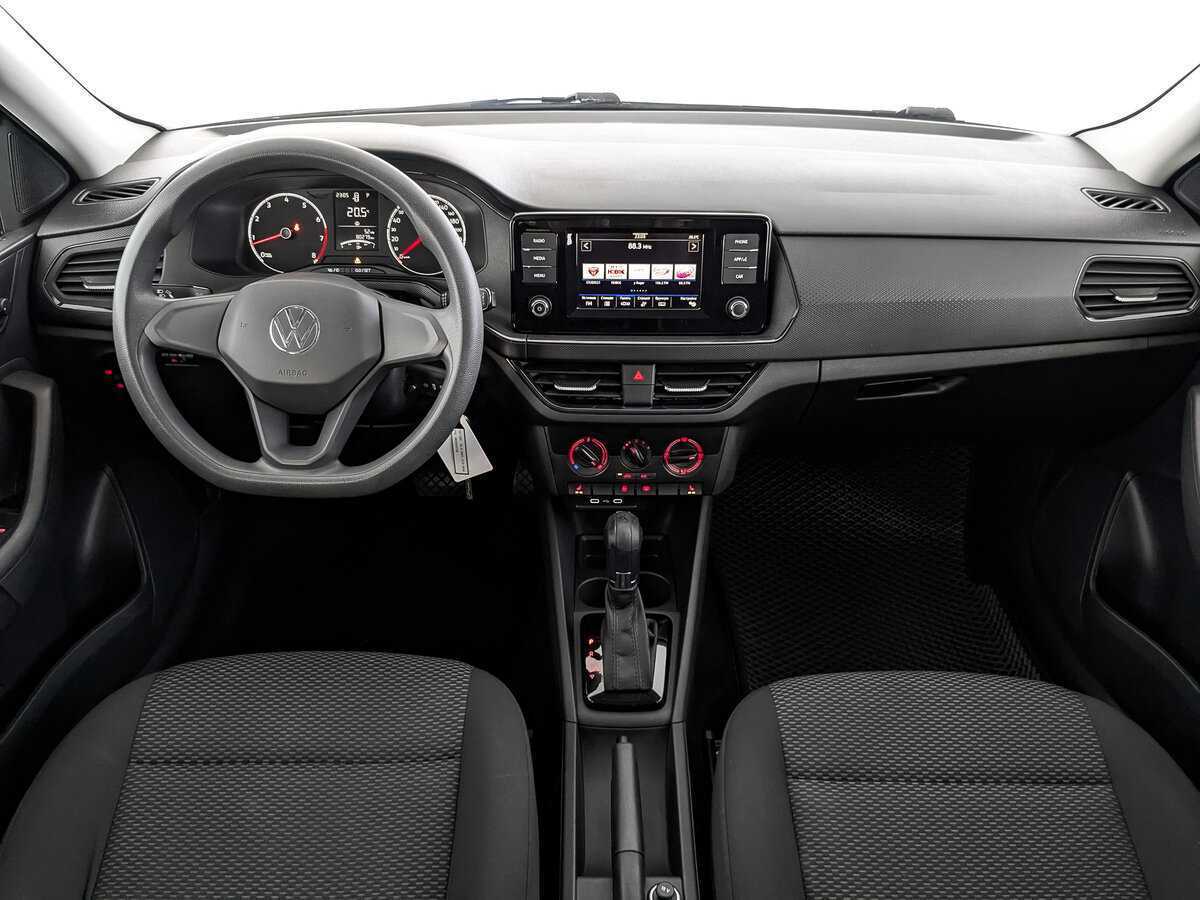 Volkswagen Polo с пробегом — 2020 год. Фото: #12
