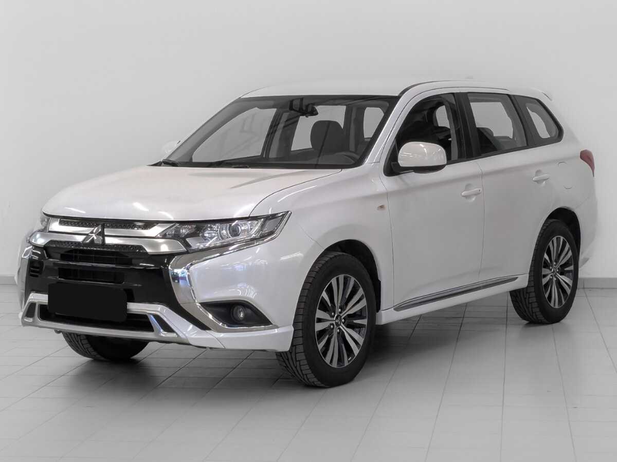 Mitsubishi Outlander с пробегом — 2022 год. Фото: #0