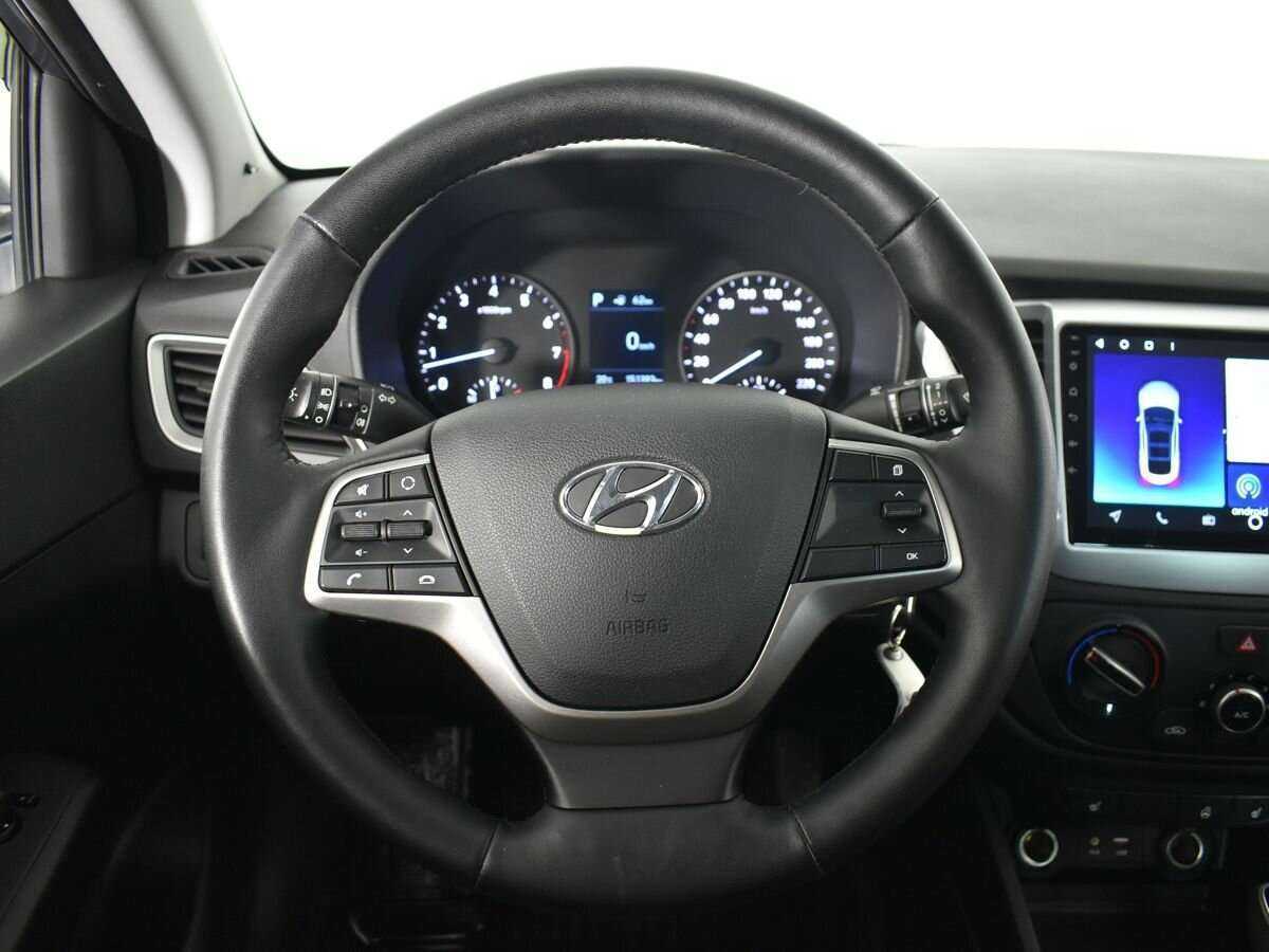 Hyundai Solaris с пробегом — 2017 год. Фото: #9