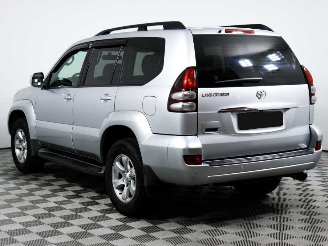 Toyota Land Cruiser Prado с пробегом — 2007 год. Фото: #6