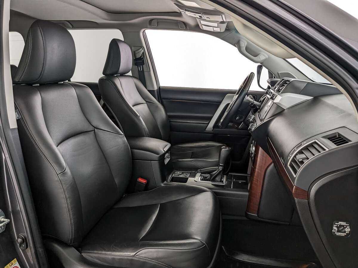 Toyota Land Cruiser Prado с пробегом — 2016 год. Фото: #18