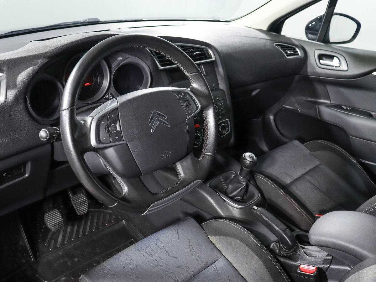 Citroen C4 с пробегом — 2011 год. Фото: #13