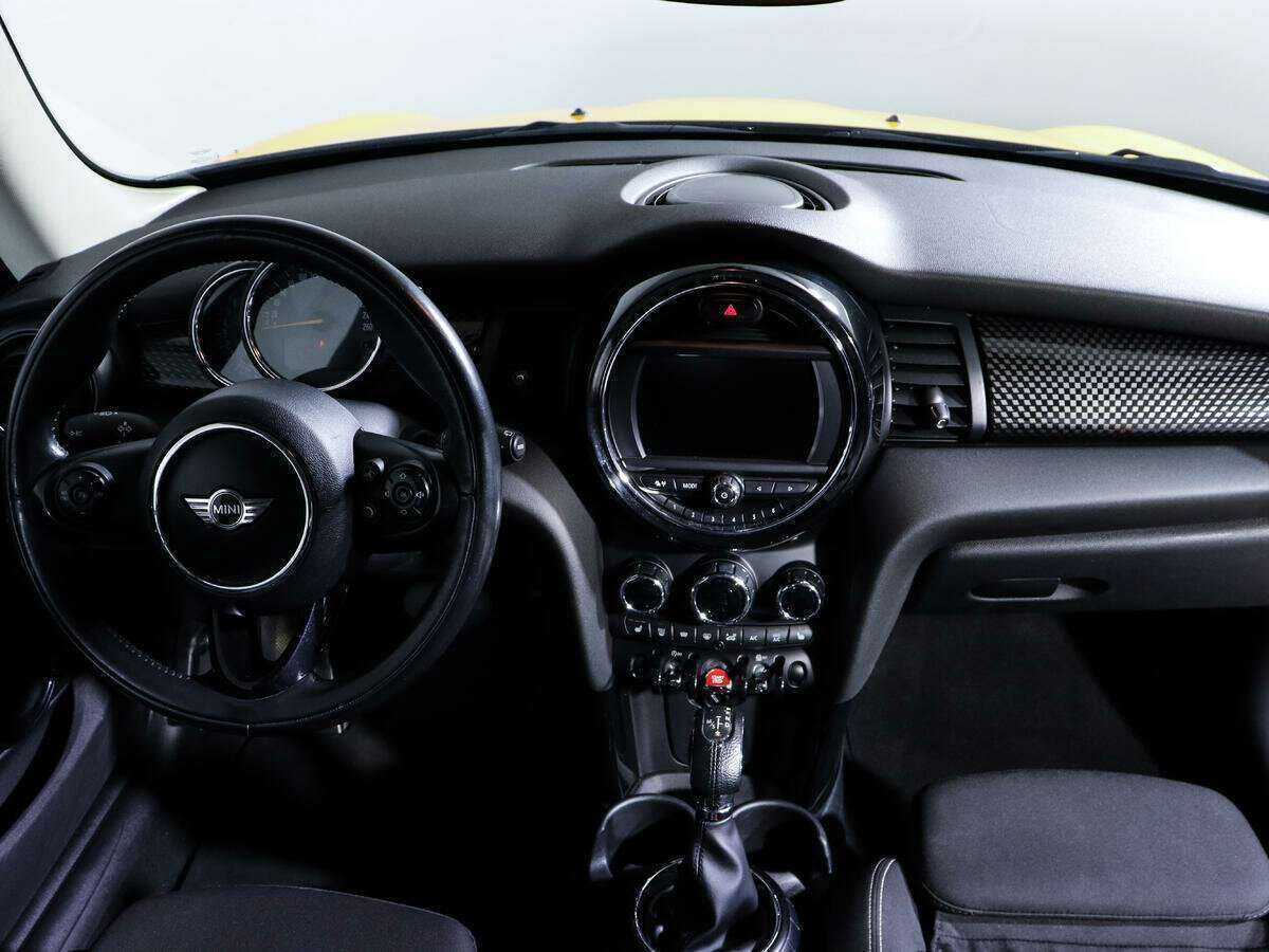 Mini Hatch с пробегом — 2016 год. Фото: #11