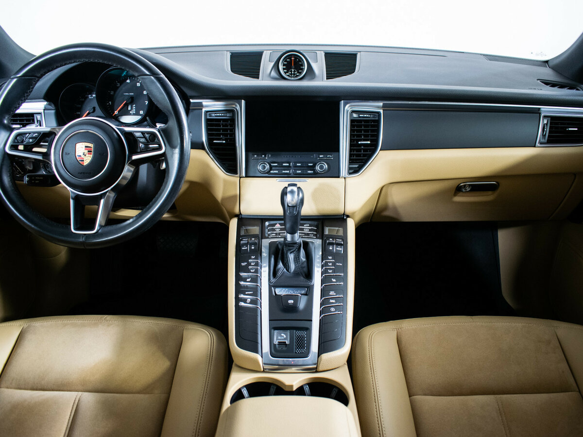 Porsche Macan с пробегом — 2017 год. Фото: #11