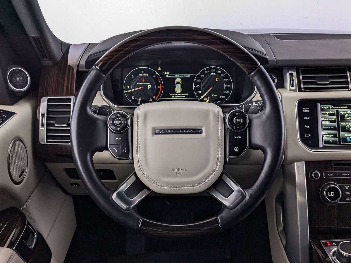 Land Rover Range Rover с пробегом — 2015 год. Фото: #17