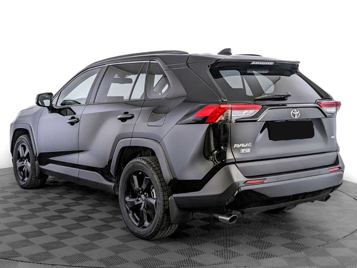 Toyota RAV4 с пробегом — 2021 год. Фото: #6