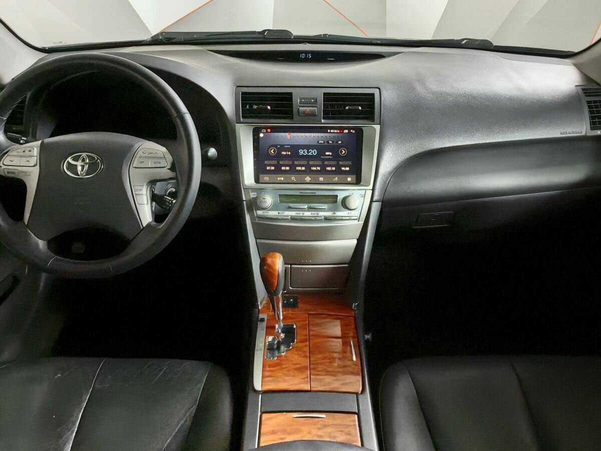 Toyota Camry с пробегом — 2008 год. Фото: #9