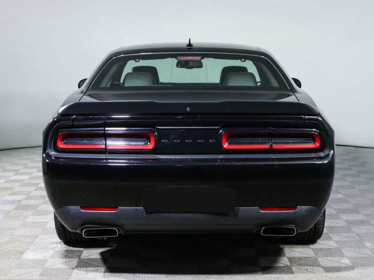 Dodge Challenger с пробегом — 2022 год. Фото: #5