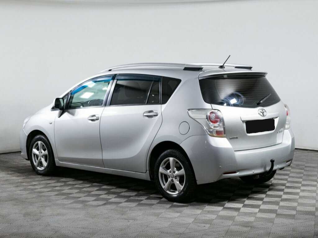 Toyota Verso с пробегом — 2011 год. Фото: #5