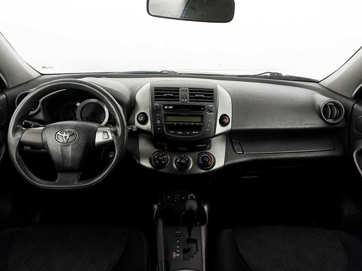 Toyota RAV4 с пробегом — 2011 год. Фото: #11
