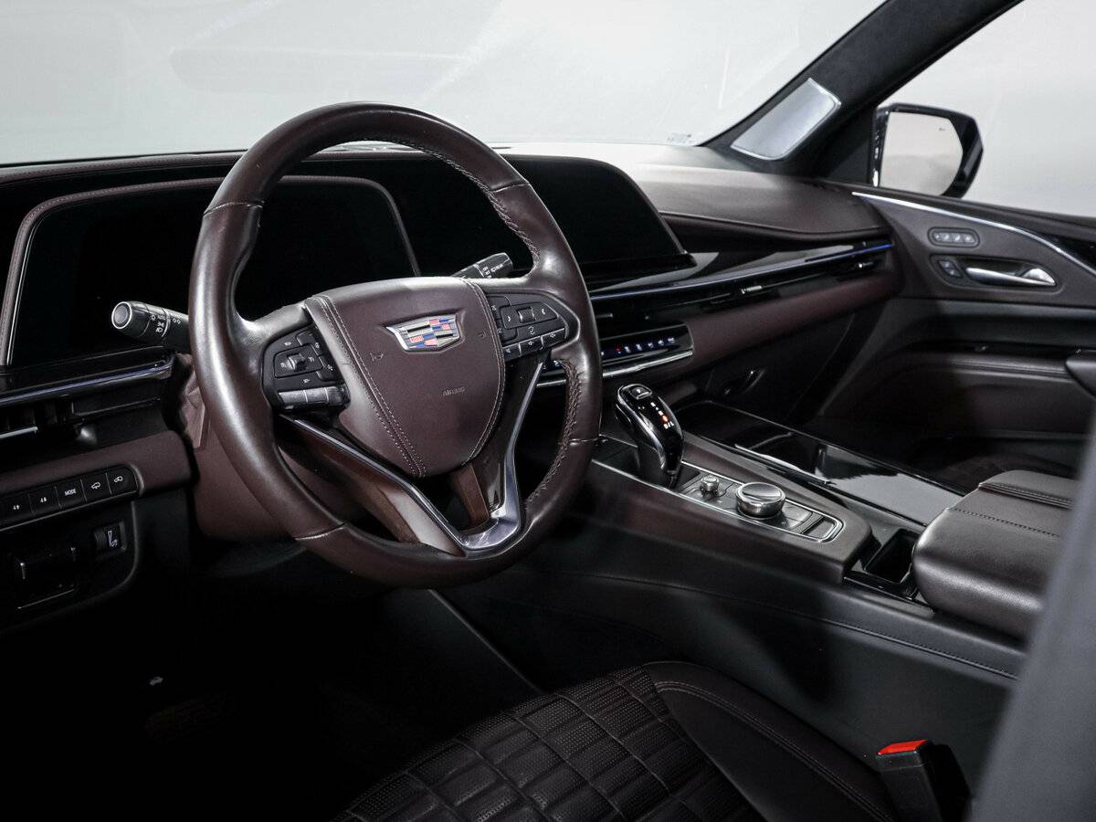 Cadillac Escalade с пробегом — 2022 год. Фото: #11