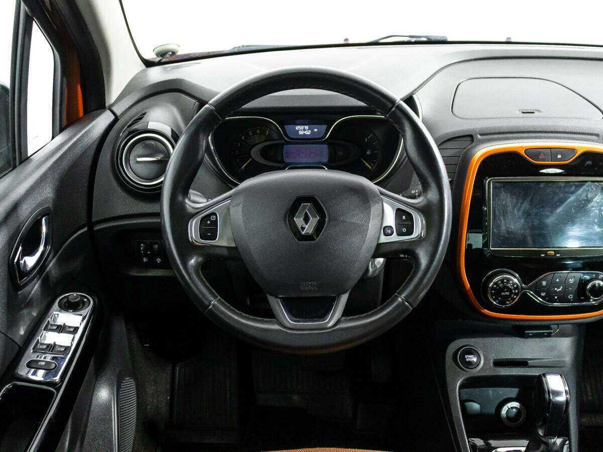 Renault Kaptur с пробегом — 2016 год. Фото: #16