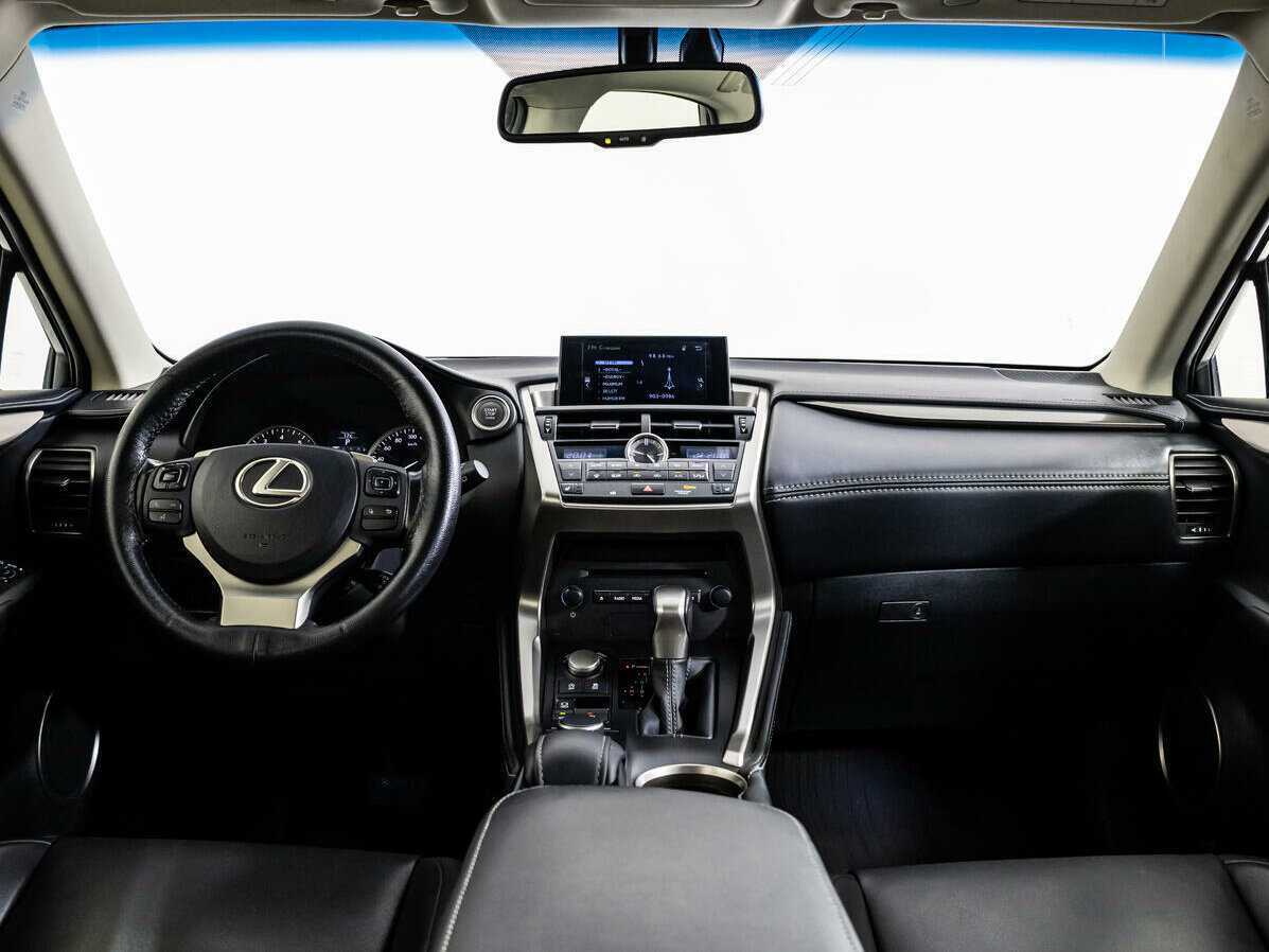 Lexus NX с пробегом — 2015 год. Фото: #9