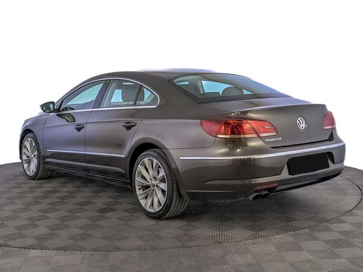 Volkswagen Passat CC с пробегом — 2013 год. Фото: #6