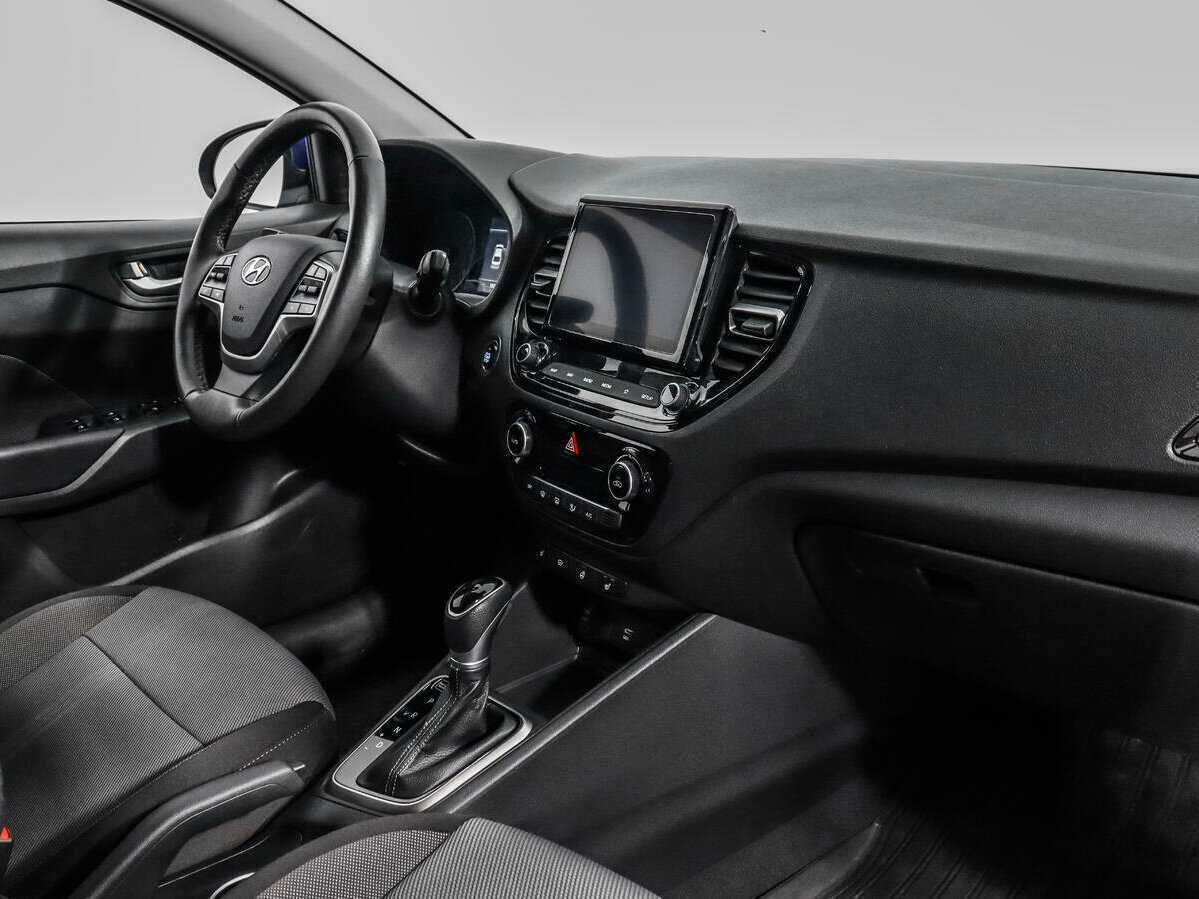 Hyundai Solaris с пробегом — 2021 год. Фото: #11