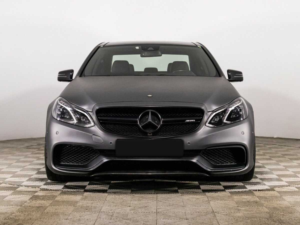 Mercedes-Benz E-Класс AMG с пробегом — 2014 год. Фото: #1