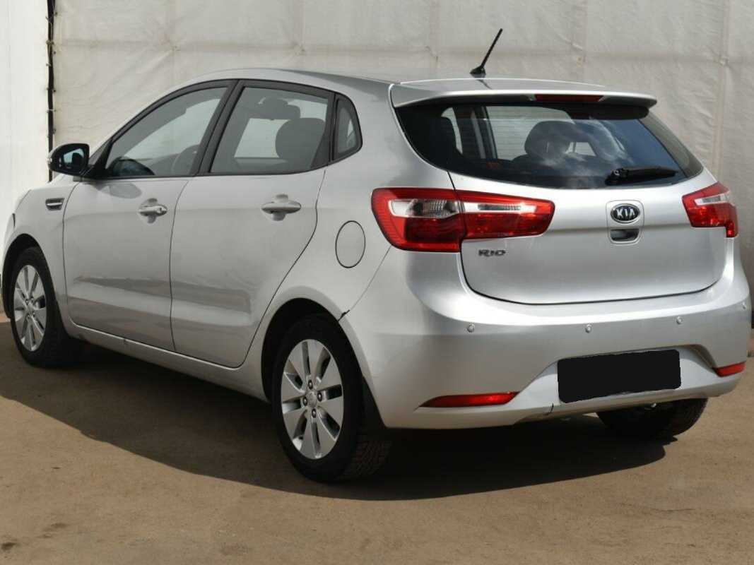Kia Rio с пробегом — 2012 год. Фото: #4