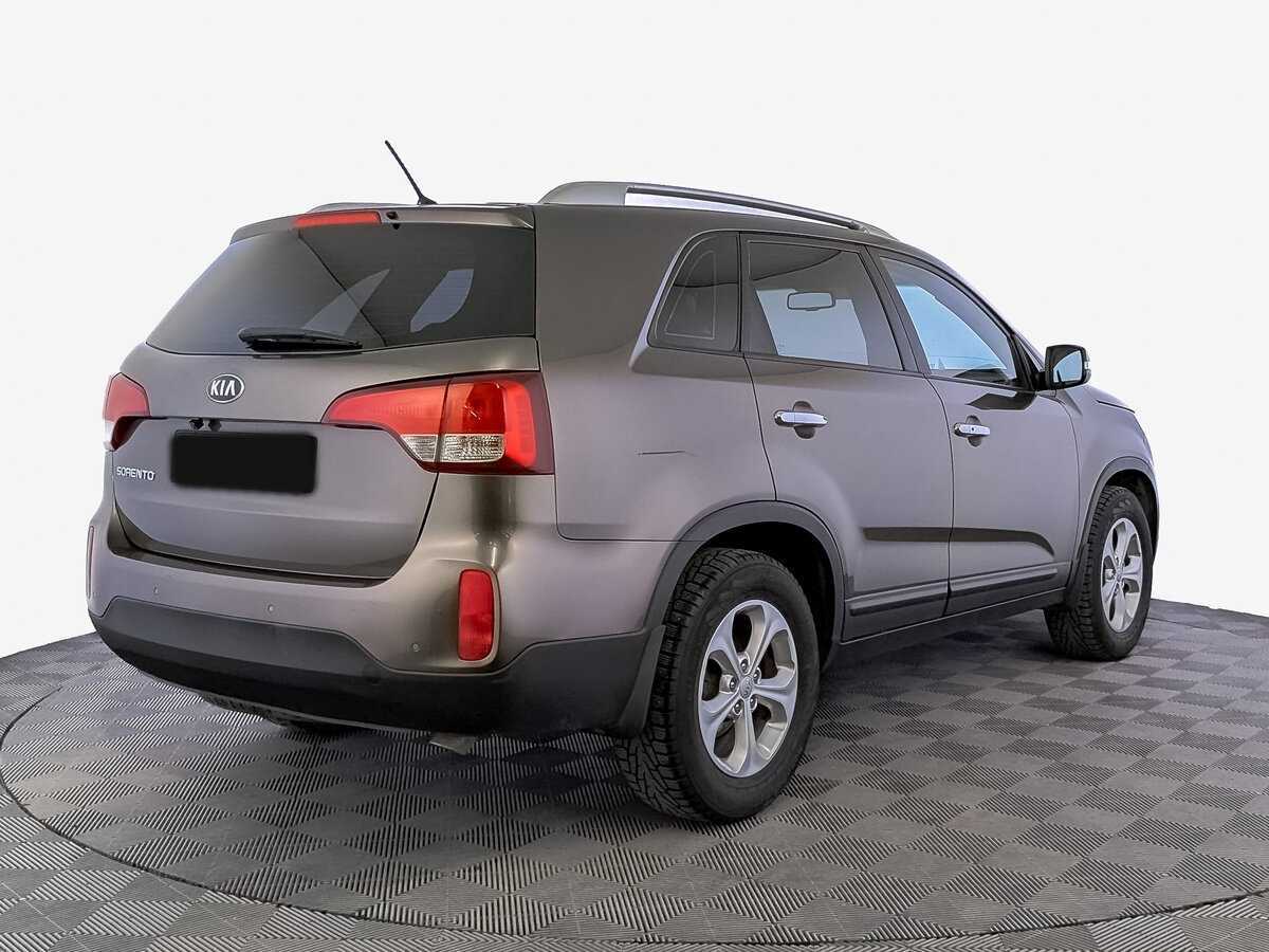 Kia Sorento с пробегом — 2016 год. Фото: #4