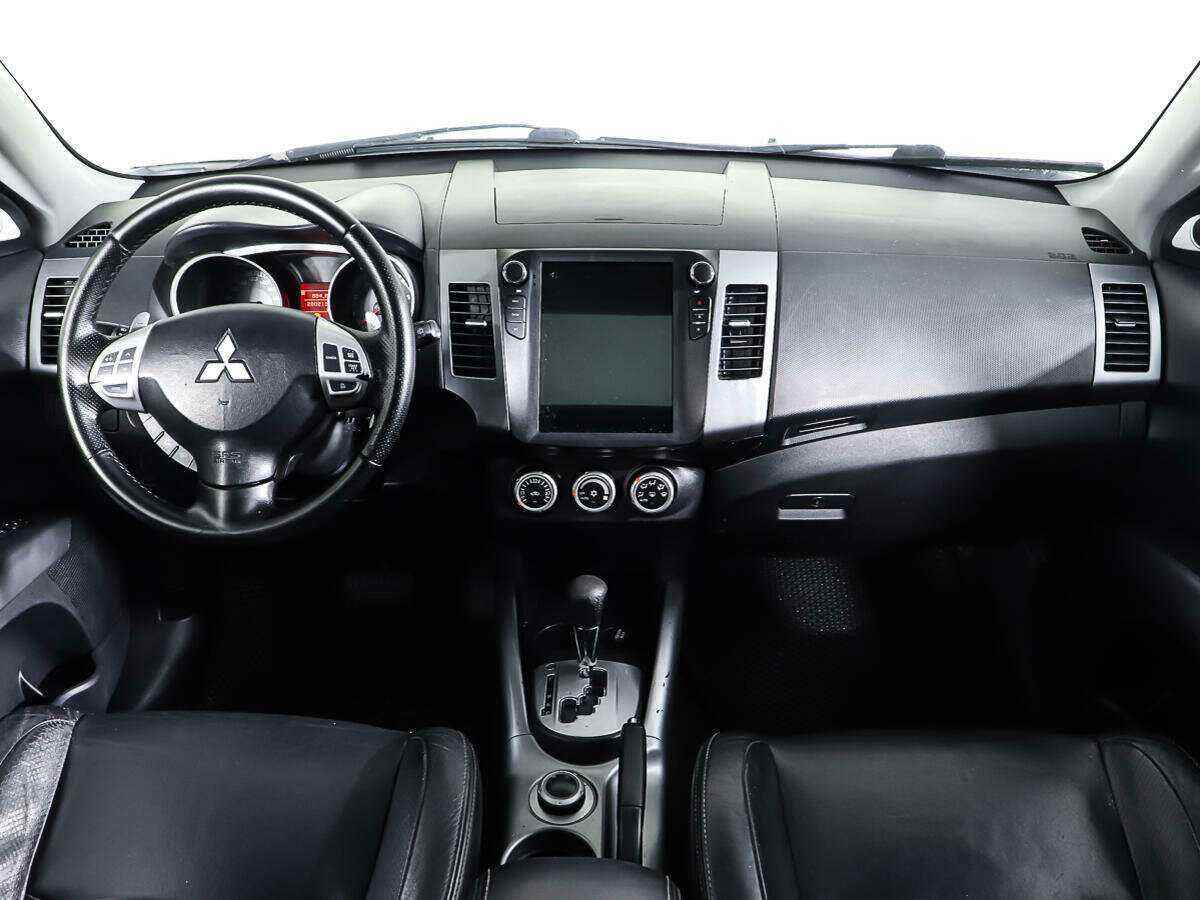 Mitsubishi Outlander с пробегом — 2008 год. Фото: #10