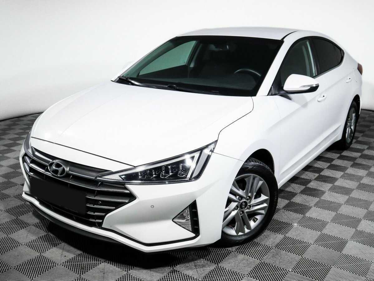 Hyundai Elantra с пробегом — 2020 год. Фото: #15