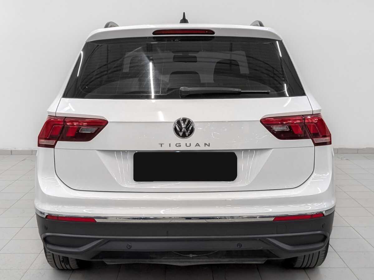 Volkswagen Tiguan с пробегом — 2021 год. Фото: #5