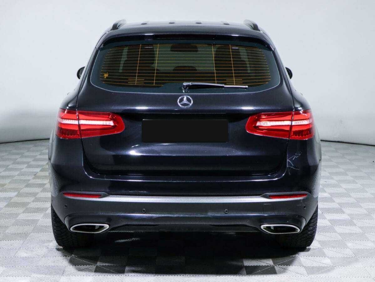 Mercedes-Benz GLC с пробегом — 2017 год. Фото: #4