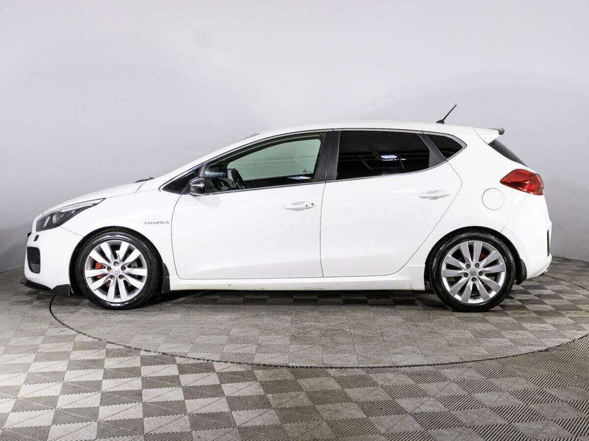 Kia Ceed GT с пробегом — 2014 год. Фото: #7