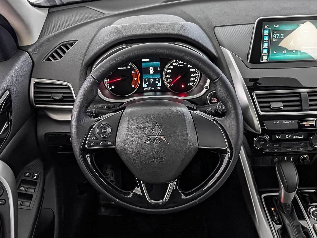 Mitsubishi Eclipse Cross с пробегом — 2022 год. Фото: #20
