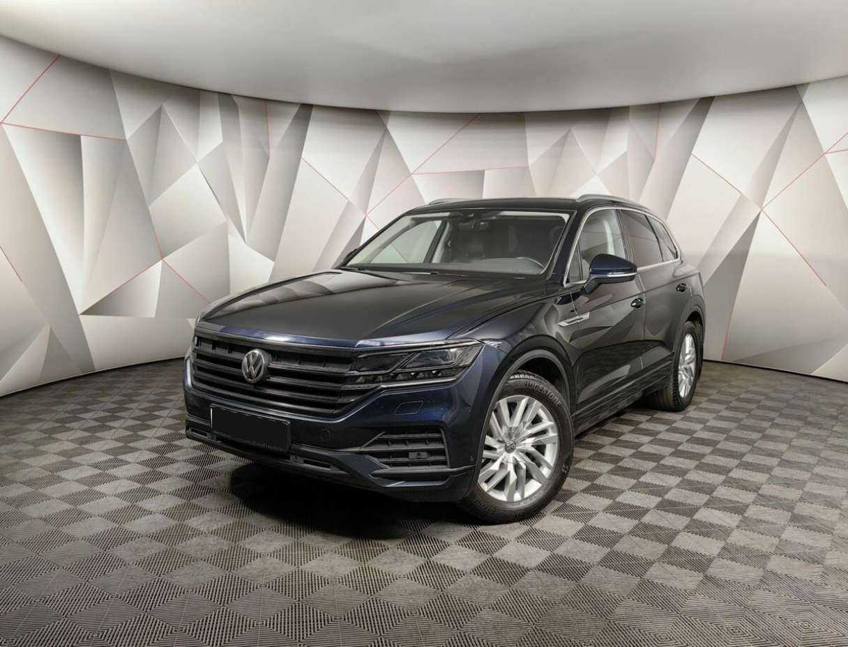 Volkswagen Touareg с пробегом — 2018 год. Фото: #0