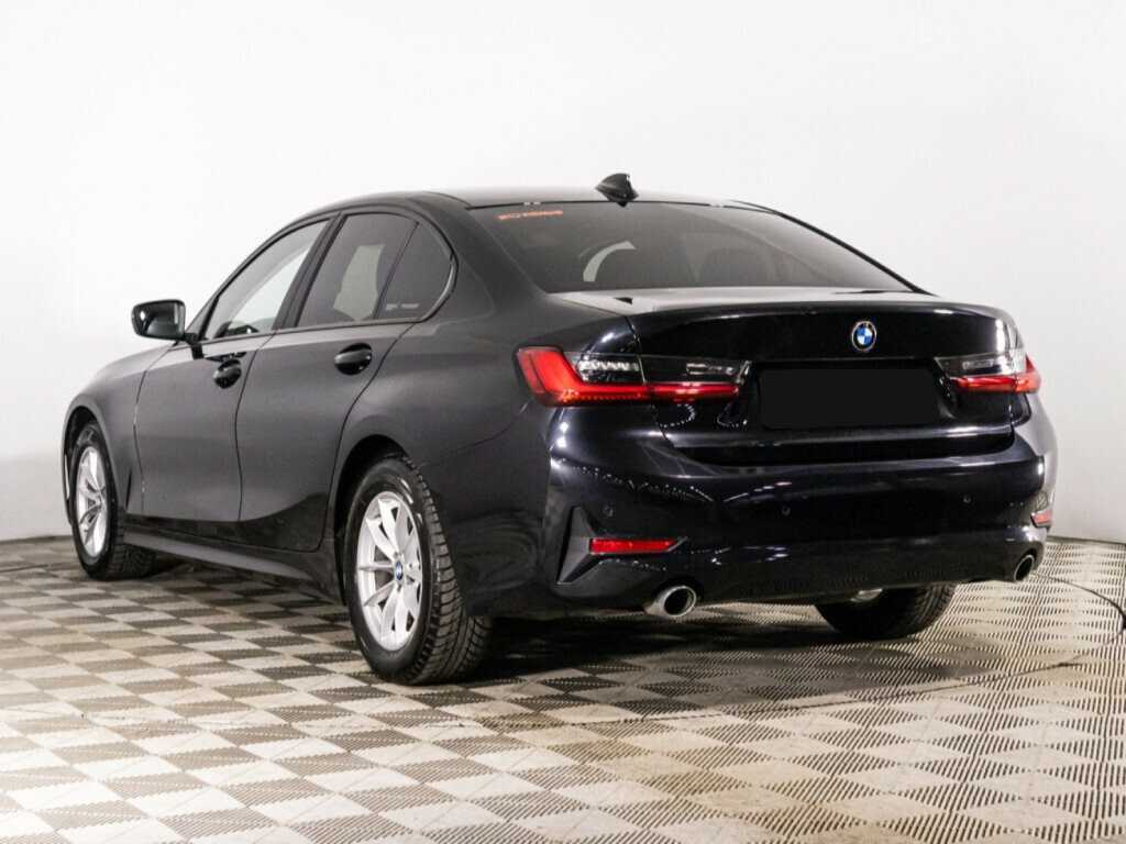 BMW 3 серии с пробегом — 2019 год. Фото: #6