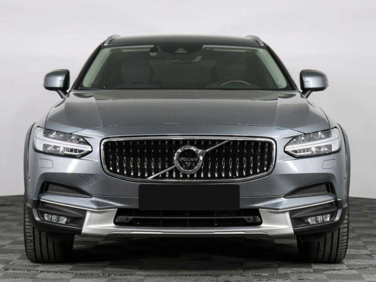 Volvo V90 Cross Country с пробегом — 2019 год. Фото: #1