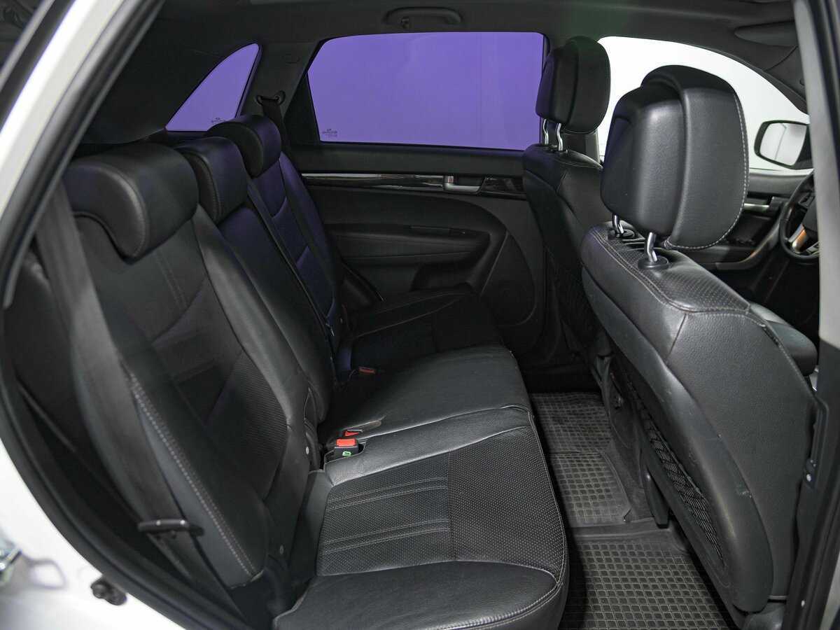 Kia Sorento с пробегом — 2011 год. Фото: #16