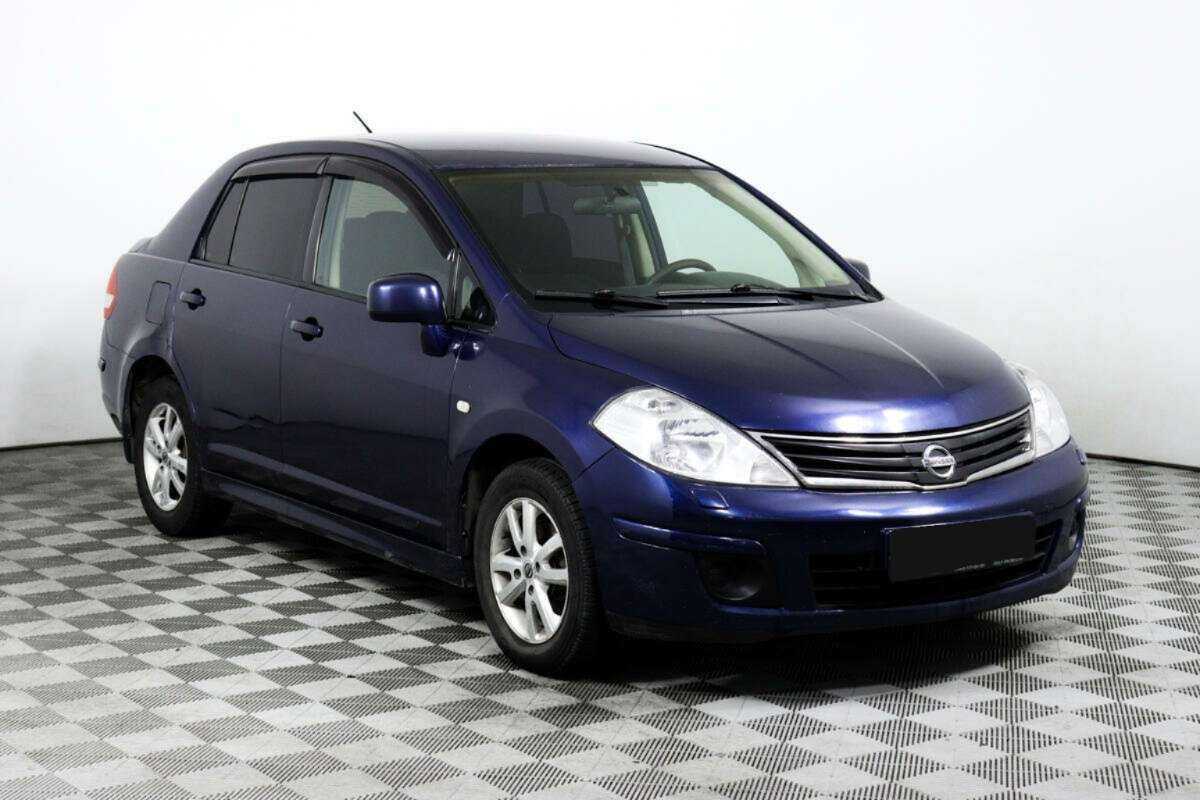 Nissan Tiida с пробегом — 2010 год. Фото: #2