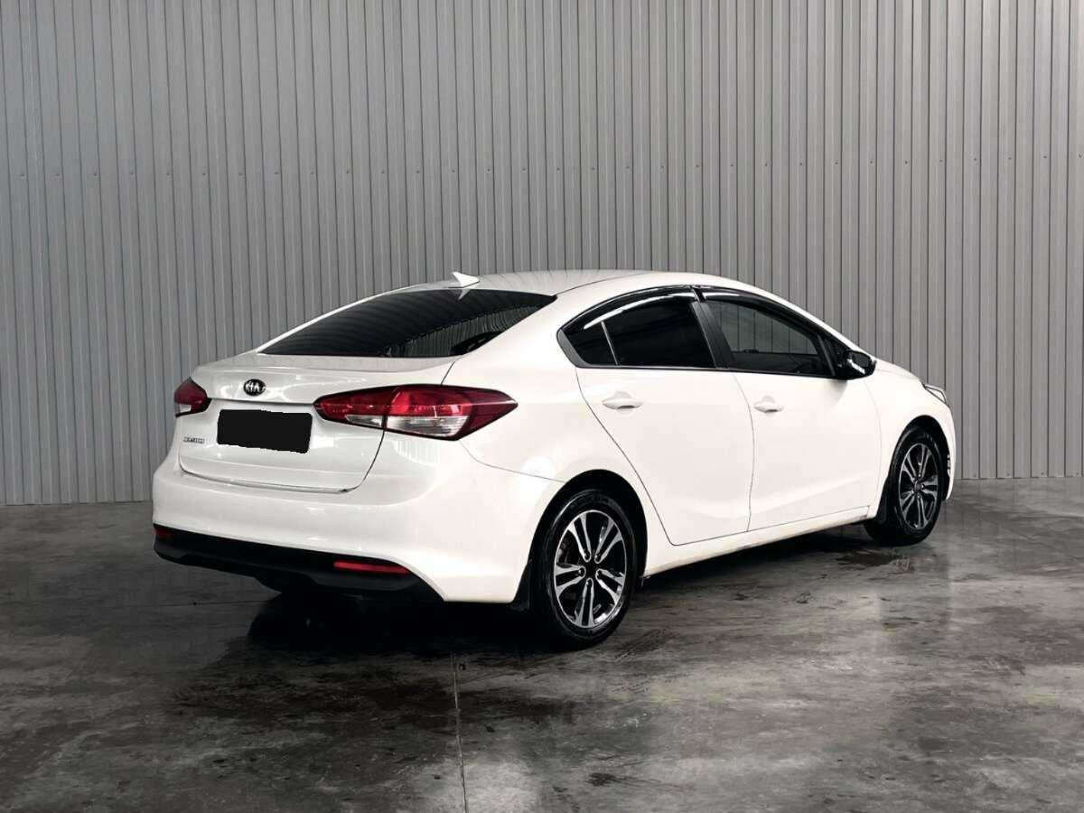 Kia Cerato с пробегом — 2017 год. Фото: #4